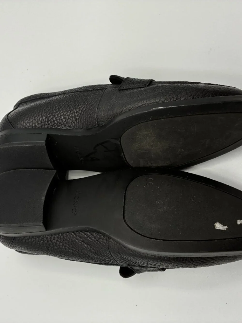 Vionic Shoes Black Pebbled Leather Sellah Loafers Slip On Flats